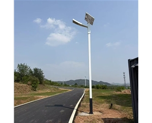 山南公园太阳能路灯生产厂家
